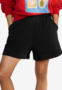 Шорты Шорты