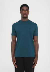 Футболка Футболка