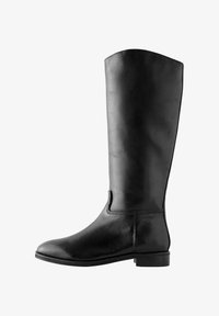 Широкие сапоги Широкие сапоги