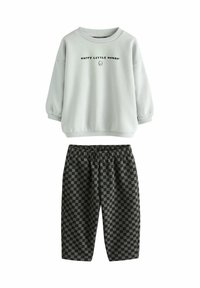 Набор одежды Набор одежды