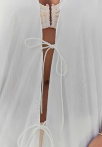 Парео Парео