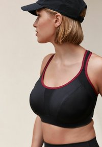 Бюстгальтер Бюстгальтер