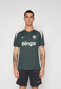 Спортивная форма Спортивная форма