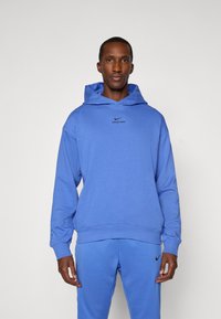 Спортивная кофта Спортивная кофта