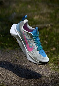 Беговые кроссовки Беговые кроссовки