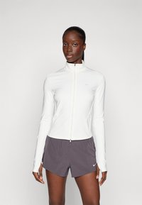 Спортивная куртка Спортивная куртка