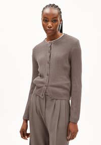 Вязаная кофта Вязаная кофта