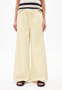 Широкие брюки Широкие брюки