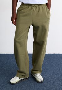 Спортивные штаны Спортивные штаны