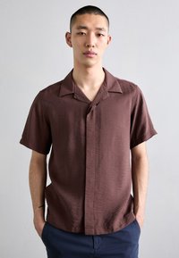 Рубашка с коротким рукавом Рубашка с коротким рукавом