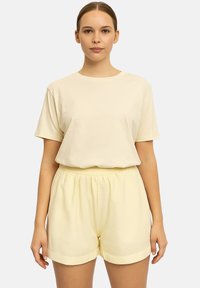 Шорты Шорты