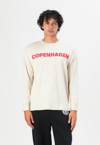 Лонгслив Лонгслив