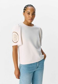 Футболка Футболка