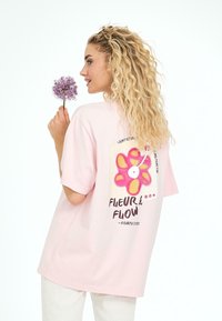 Футболка Футболка