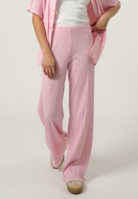 Брюки Брюки