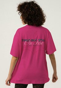 Футболка Футболка