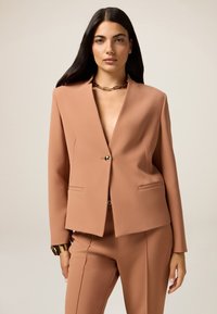 Блейзер Блейзер