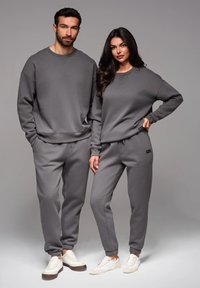 Спортивные штаны Спортивные штаны