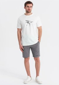 Шорты Шорты