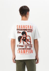 Футболка Футболка