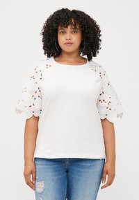 Футболка Футболка