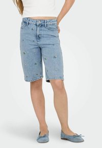 Шорты Шорты