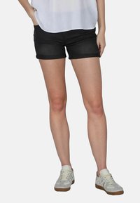 Джинсовые шорты Джинсовые шорты