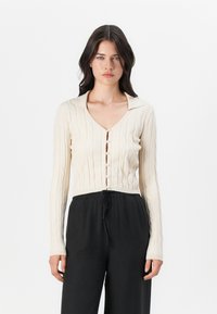 Твинсет Твинсет