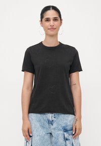 Футболка Футболка