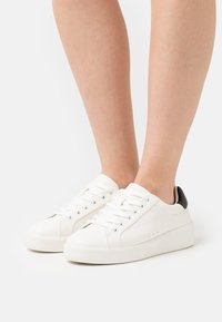 Сникерсы Сникерсы