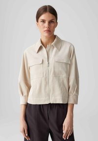 Вельветовая куртка Вельветовая куртка