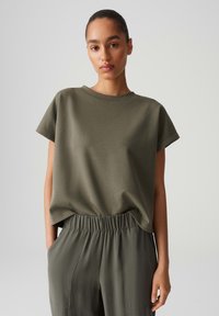 Футболка Футболка