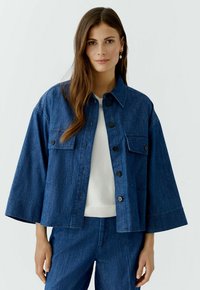 Джинсовая куртка Джинсовая куртка