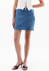 Джинсовая юбка Джинсовая юбка