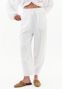 Широкие брюки Широкие брюки