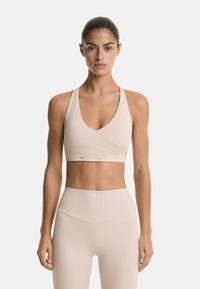 Спортивный бюстгальтер Спортивный бюстгальтер