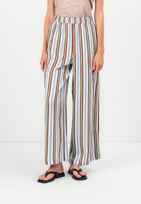 Прямые брюки Прямые брюки