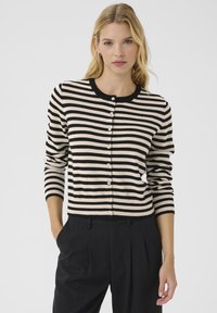 Жилет Жилет