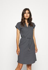 Короткое платье Короткое платье