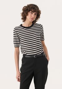 Футболка Футболка