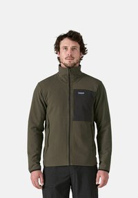 Спортивная куртка Спортивная куртка