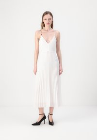 Летнее платье Летнее платье