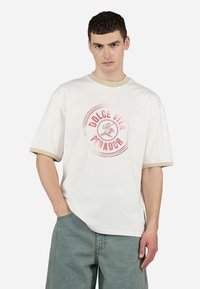 Футболка Футболка