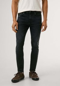 Узкие джинсы Узкие джинсы