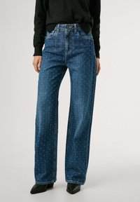 Прямые джинсы Прямые джинсы