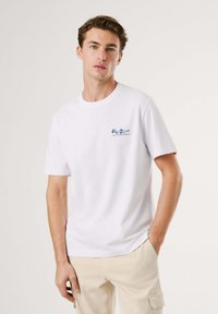 Футболка Футболка