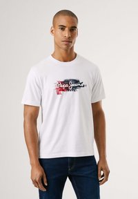 Футболка Футболка