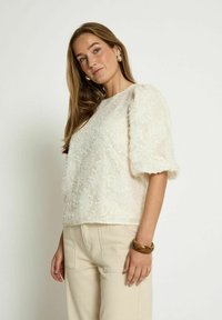 Блузка Блузка