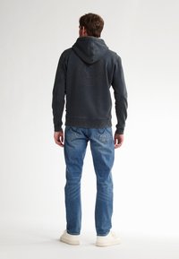 Толстовка Толстовка