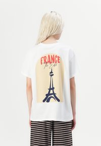 Футболка Футболка